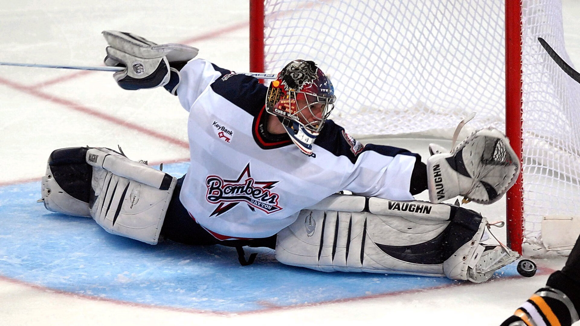 开云体育官网下载-CBA赛场再度引爆篮球热潮，cba的球赛